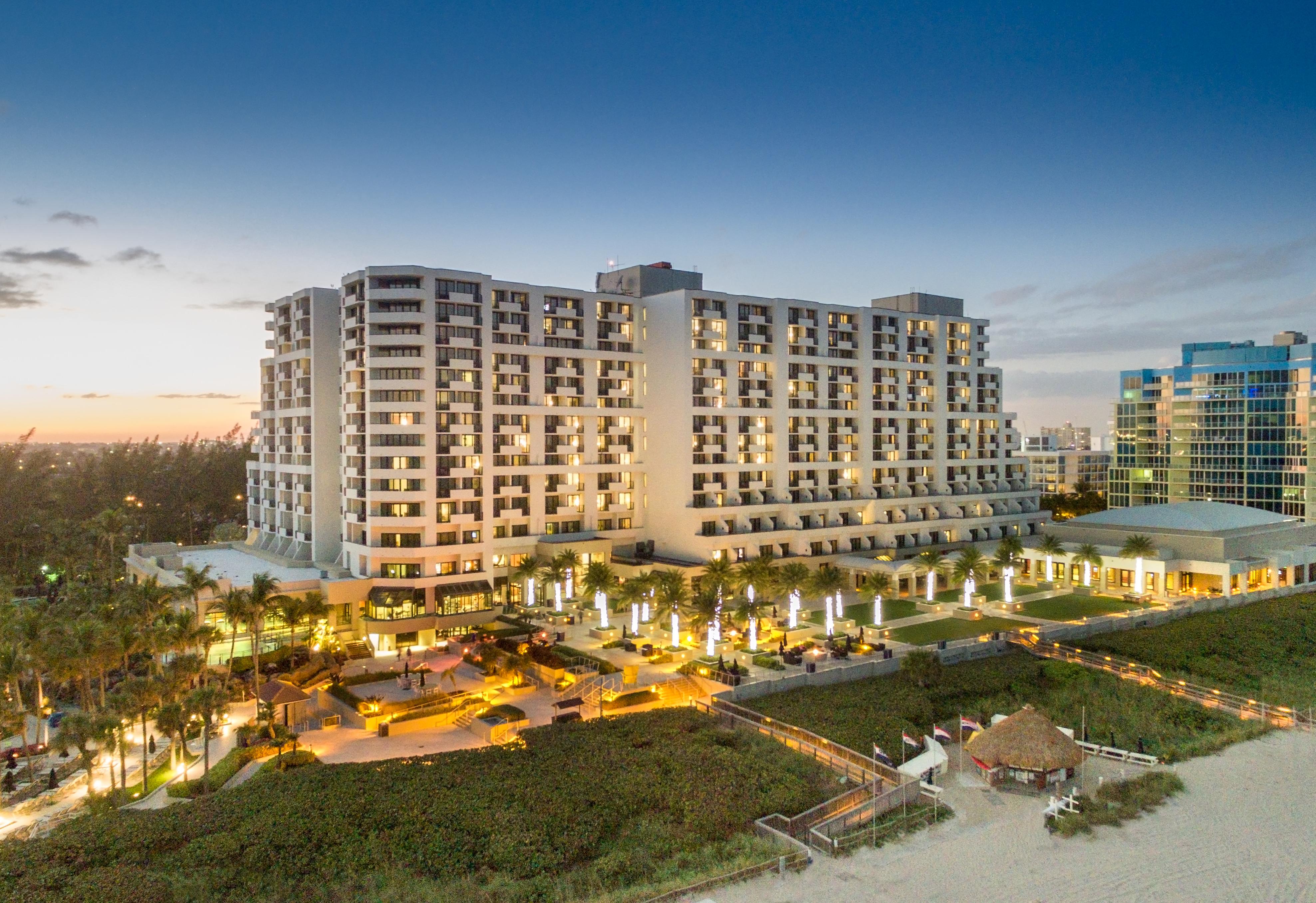 Fort Lauderdale Marriott Harbor Beach Resort & Spa